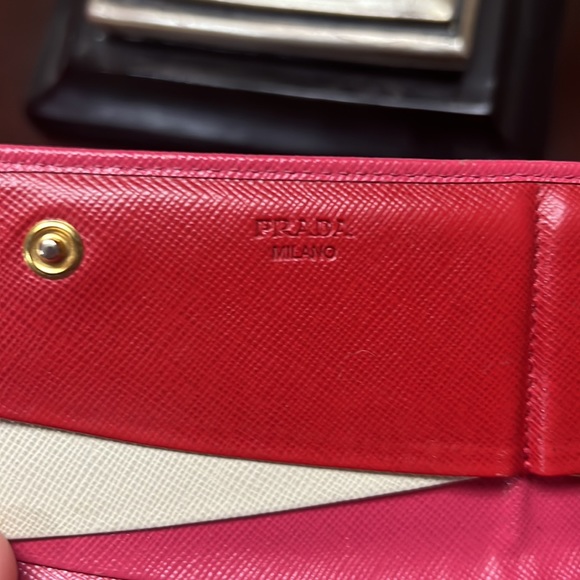 PRADA PINK WHITE AND RED SAFFIANO LUX LEATHER FLAP CONTINENTAL WALLET LEATHER - Picture 8 of 17